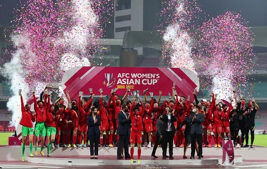 中国女足登上亚洲之巅