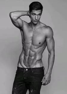 什么是“公狗腰”？