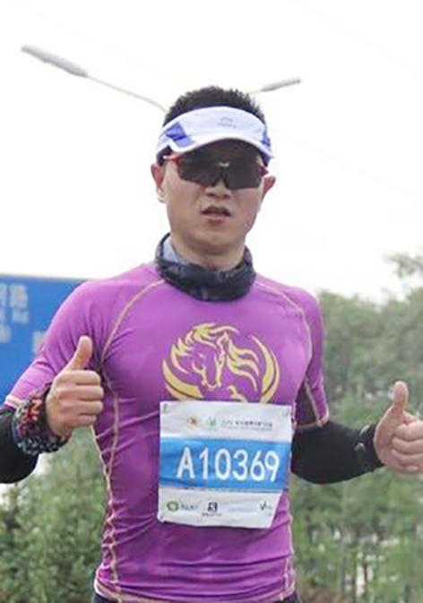 以稳定的配速，做厦马最美赛道的移动计时器。带领跑者安全完赛！