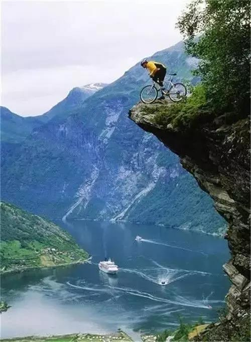 2。挪威：盖朗格石