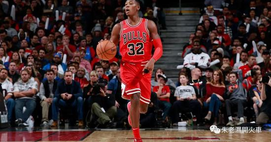 （Dunn將來會是非常優秀的控球後衛，我從不懷疑這點）