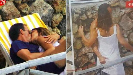 阿莱格里猛捏女友翘臀