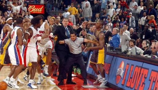 著名的奥本山宫斗殴事件。