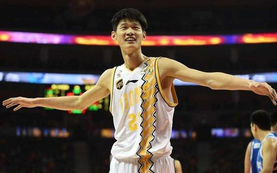 全明星票选是在比拼哪个省的球迷更多吗？