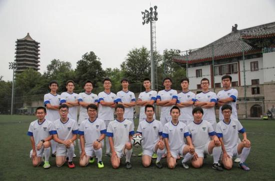 因此，教练的选择和培养是我们的重中之重。