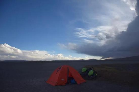 李志森完成了羌塘东西向穿越。摄影：李志森