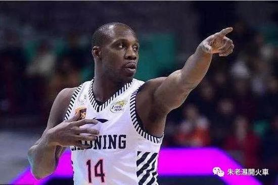 （哈德森的表現，使他的去留也成了難題）