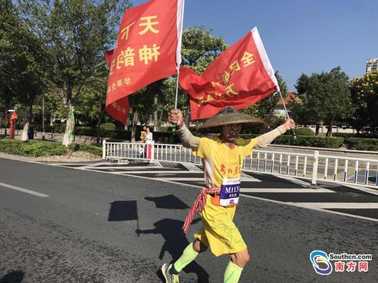 参赛选手享受运动快乐（陈家源 摄）