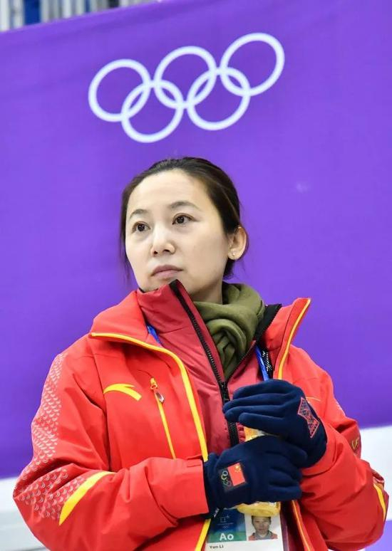 如今已经是中国短道速滑主教练的李琰
