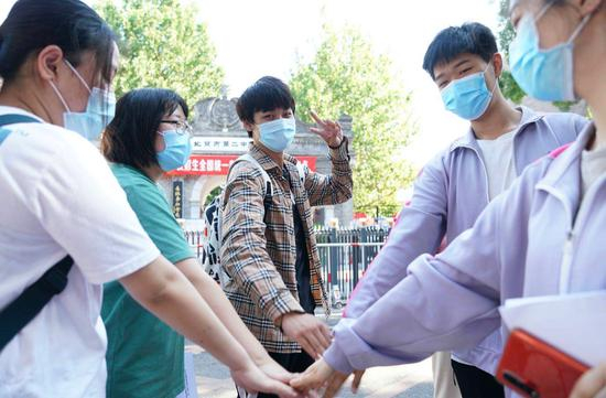 那一声“加油”背后的青春故事