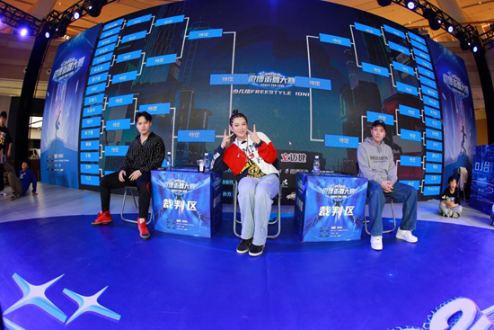 少儿组裁判：@Redlike-浊BanckHo 、@SaiJa_Ju、@一森哥哥-