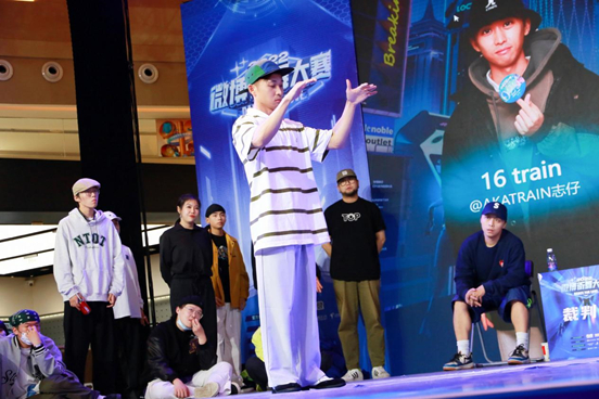 青年组Popping冠军Train@AKATRAIN志仔