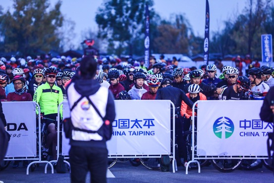 北京车迷热情高涨，期待赛事发车