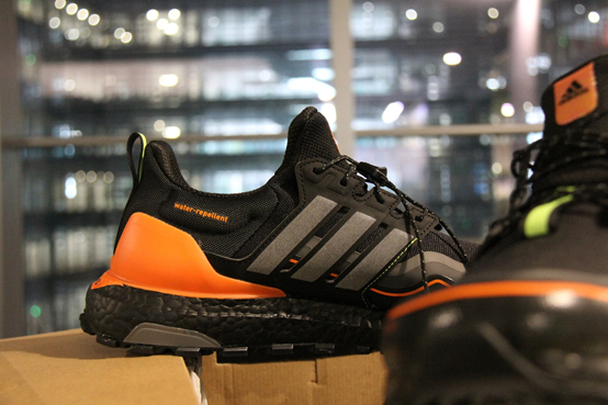 厚实的鞋身更保暖