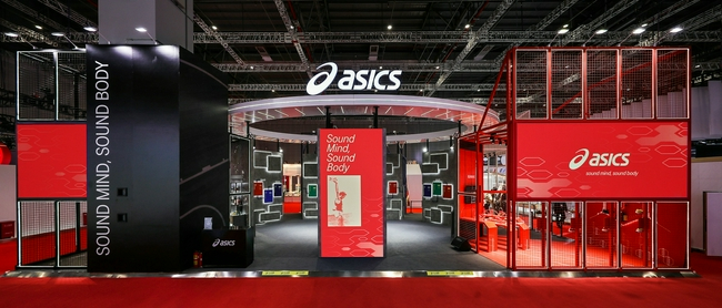 ASICS亚瑟士进博会展台