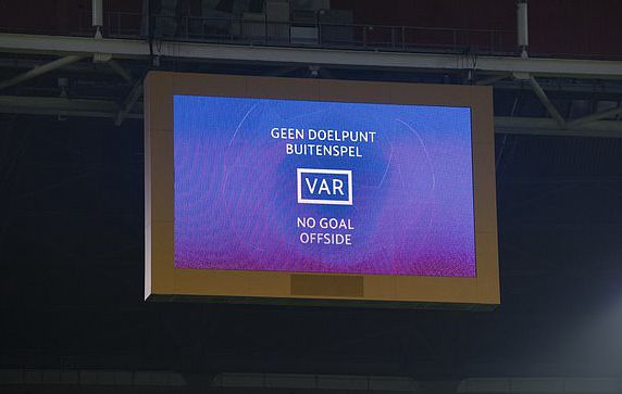 VAR显示进球无效
