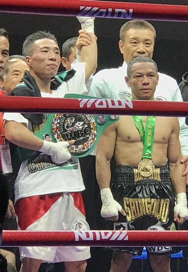 向静卫冕WBC世界108磅银腰带