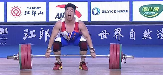 唐家炜比赛中