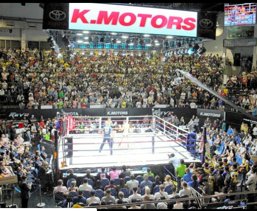 仑披尼拳场是泰国的两大拳场之一，也是泰国的骄傲