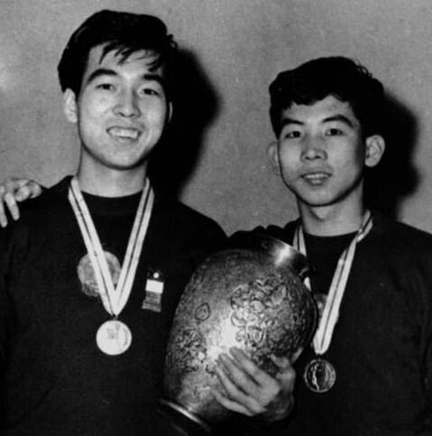 中国第一对男双冠军