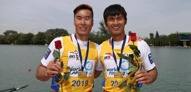 2019年开始搭档的张亮和刘治宇收获二人携手的第一个冠军——赛艇世界杯普罗夫迪夫站冠军