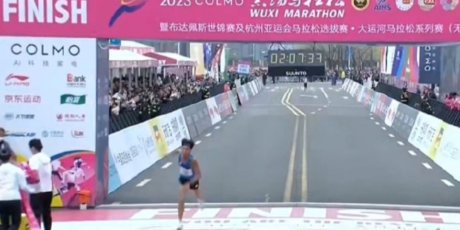 何杰锡马打破中国马拉松纪录