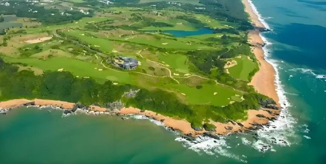 山钦湾高尔夫俱乐部的海景明朗遍及