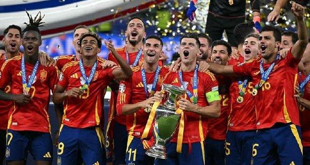 欧洲杯-奥亚萨瓦尔绝杀 西班牙2-1英格兰夺冠