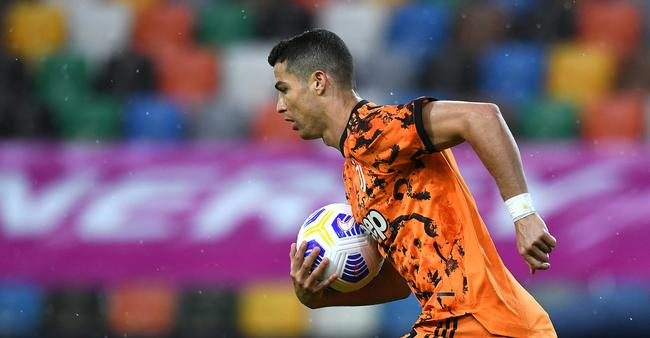 C罗6分钟双响助尤文逆转