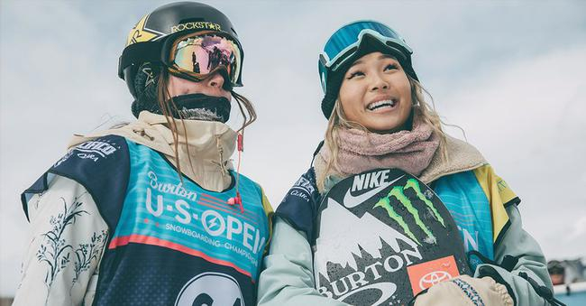 （排名第二的Arielle Gold和Chloe Kim观战）