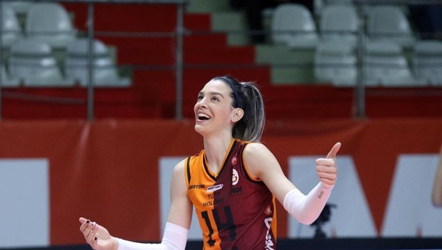 加拉塔萨雷女排接应卡鲁塔苏