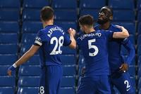 英超-铁闸悍腰齐破门 切尔西争四战2-1胜莱斯特城