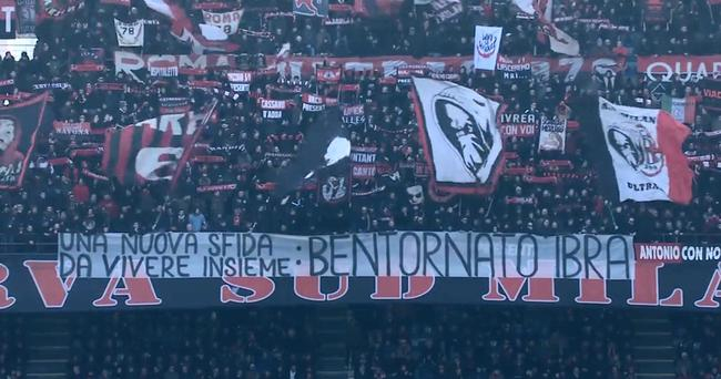 球迷横幅欢迎伊布