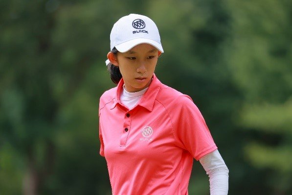 （女子A组并列领先者潘童、王天朗）