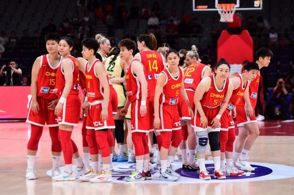 热身赛——中国女篮63-91不敌澳大利亚 王思雨拿下18分