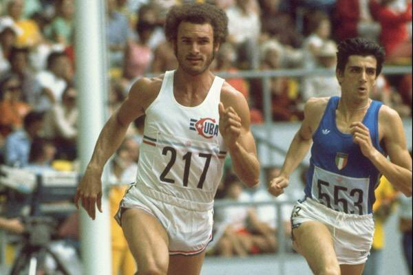 阿尔伯托-胡安托雷纳