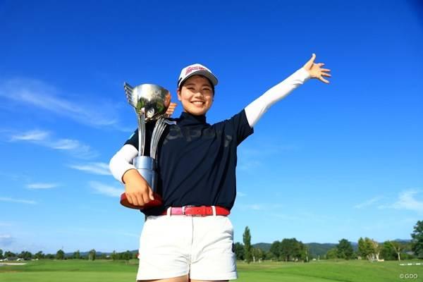 高尔夫5女子赛樱井心那夺魁 未满20岁已豪取三冠