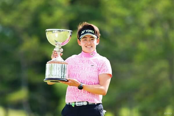 女子排名：岩井明爱夺冠跃升到39 梅特罗139位