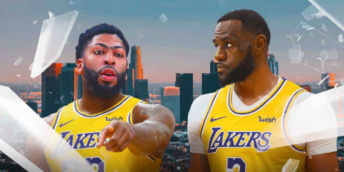 当浓眉的防守遇上库里的无球跑动谁能更胜一筹