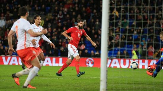 莱德利扳平瞬间