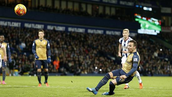 卡索拉点球打飞