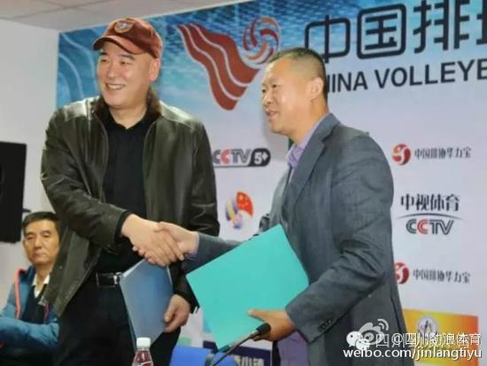 周建安与劲浪体育签约