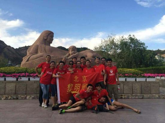 2015年6月参加兰州马拉松“百团汇跑”取得第8名的好成绩