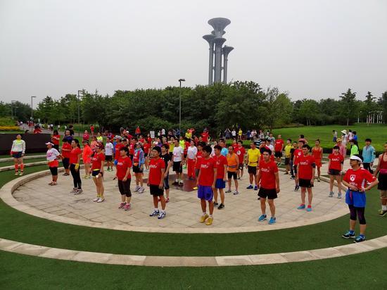 奥森约跑活动跟前热身