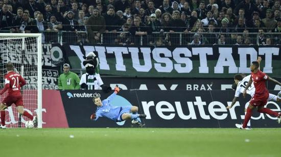 法比安-约翰逊进球瞬间