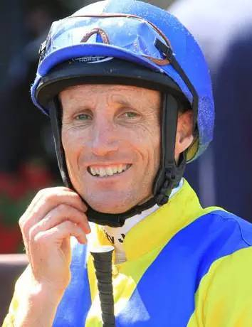 “真是太可笑了，我们赛马人竟然被教该怎样赛马”，骑师达米恩·奥利弗说道。