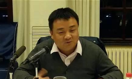 图：中国马会秘书长岳高峰