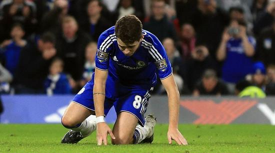 奥斯卡点球射飞