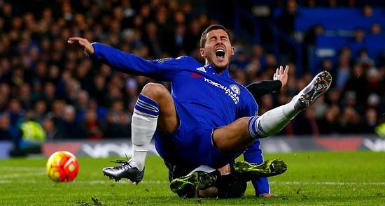 阿扎尔赢得点球