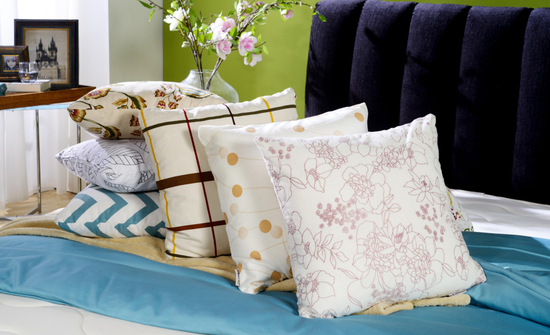 Mlily梦百合抱枕（颜色随机）